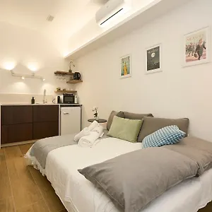 Duomo 10 Min - Cozy With Netflix & Wifi , Milán Italia